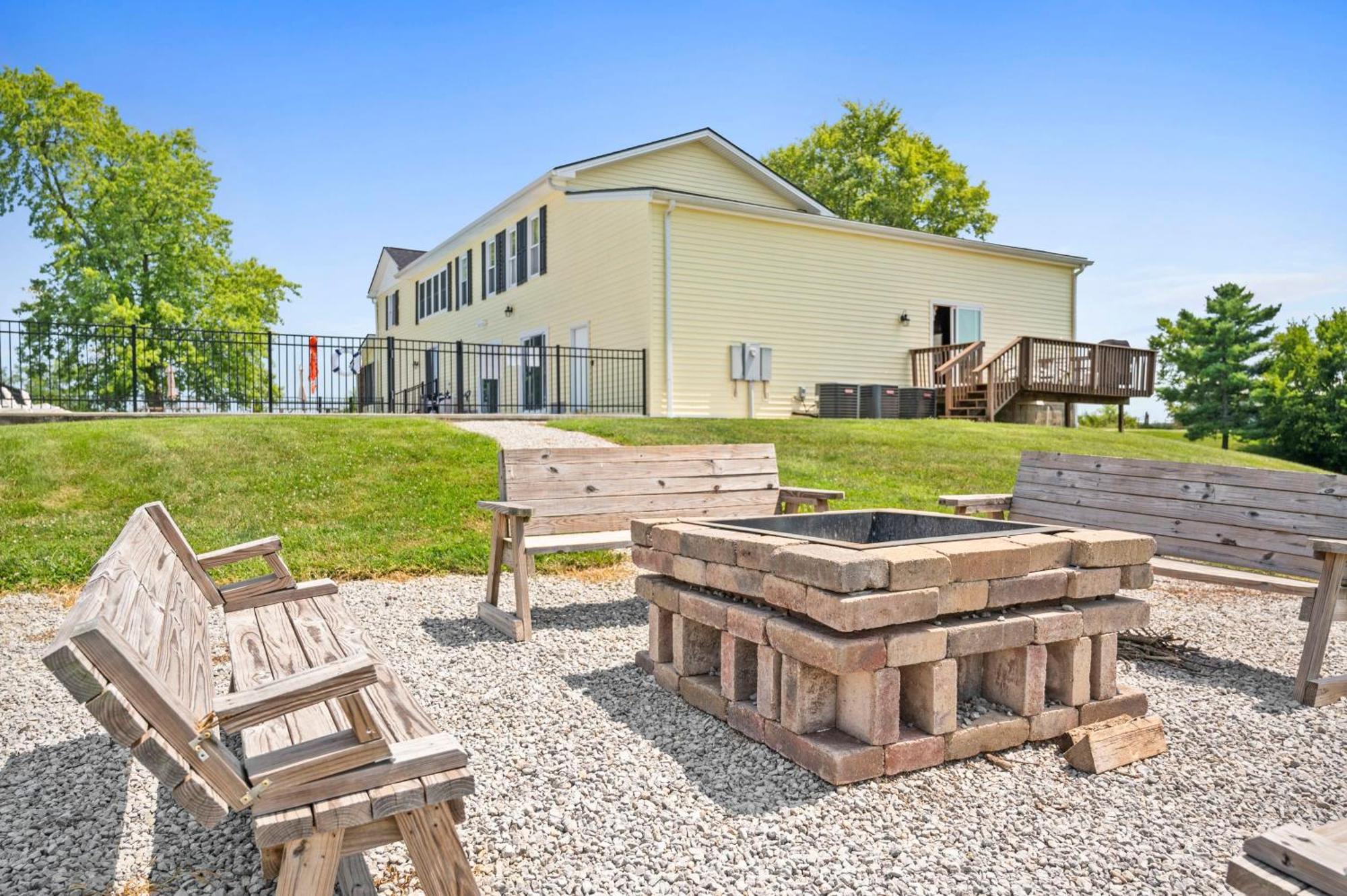 Big Family Lodge Near Ark Sleeps 16 Williamstown Εξωτερικό φωτογραφία