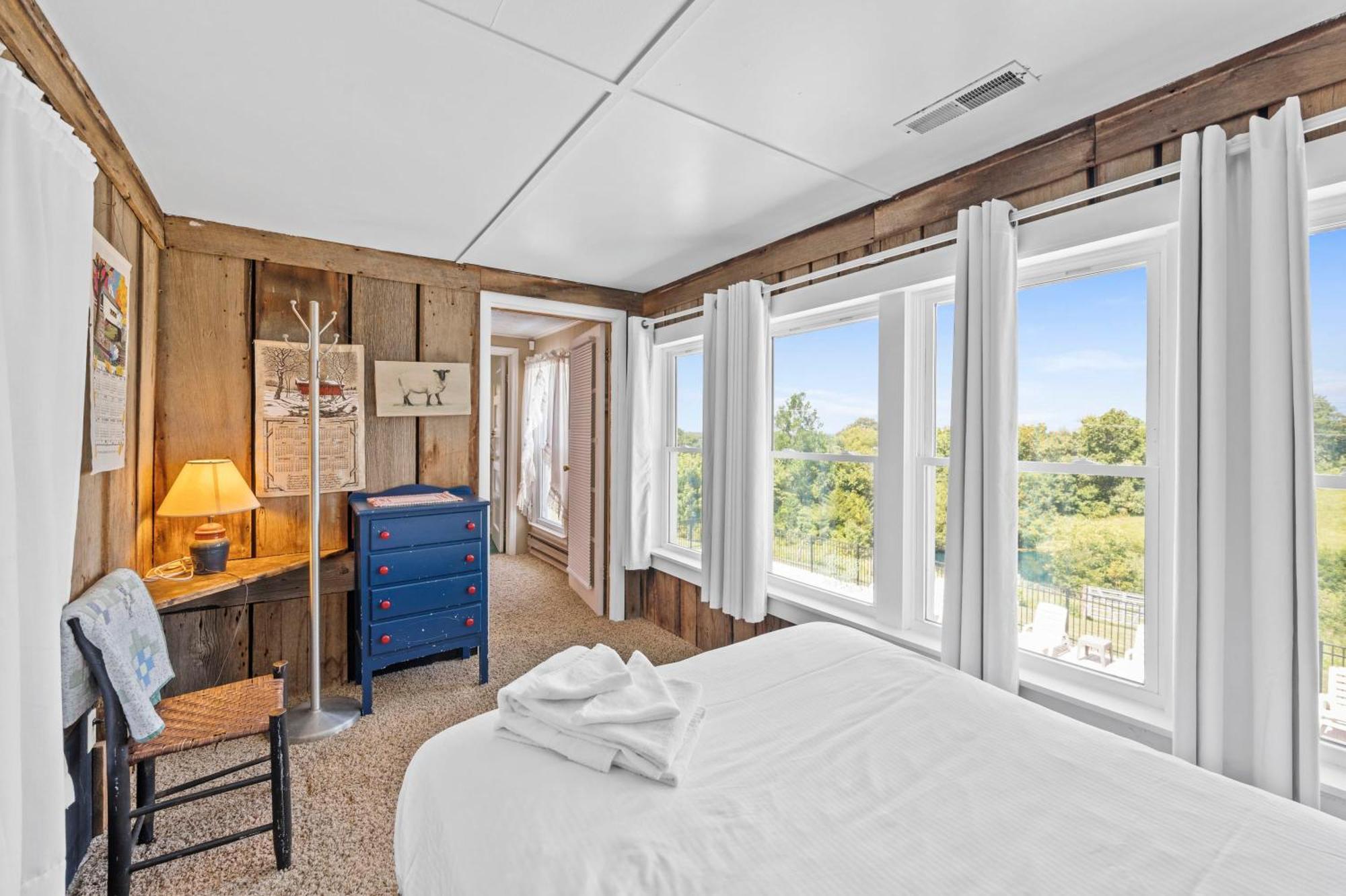 Big Family Lodge Near Ark Sleeps 16 Williamstown Εξωτερικό φωτογραφία